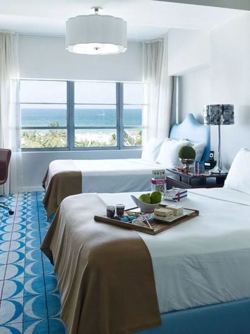 Doppelzimmer mit modernen Annehmlichkeiten und spektakulärem Meeresblick