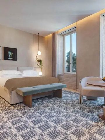 Modernes Hotelzimmer mit eleganter Dekoration und Ausblick