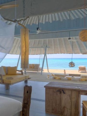 Strandvilla mit Panoramablick auf das Meer und gemütlicher Einrichtung