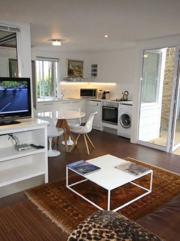 Gemütliche Suite mit Wohnbereich und Zugang zur Terrasse