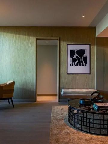 Luxuriöses Hotelzimmer mit modernem Design und eleganter Einrichtung