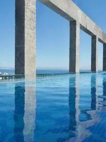 Infinity Pool mit atemberaubender Aussicht im The Silo Hotel Kapstadt