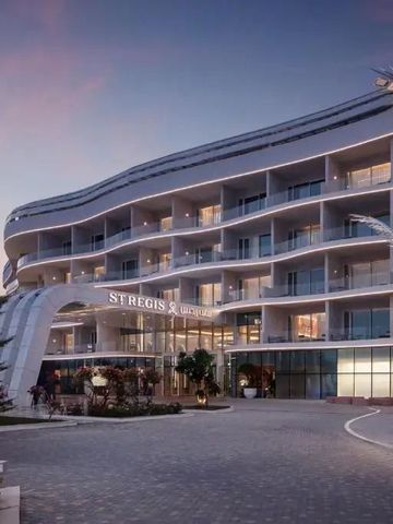 Moderne Fassade des Hotels bei Sonnenuntergang