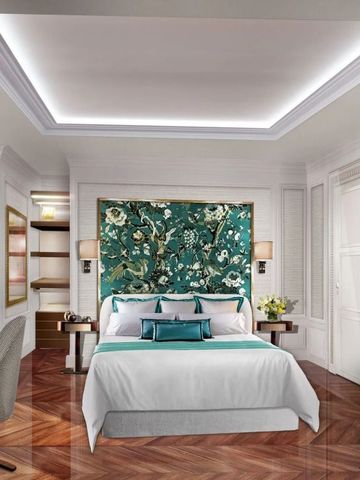 Luxuriöses Schlafzimmer mit kunstvollen Wandbildern und elegantem Design