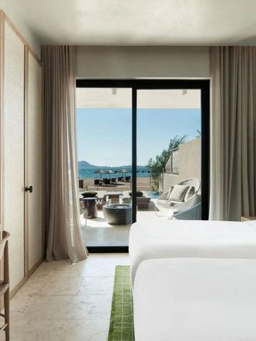 Luxuriöses Zimmer mit großer Terrasse und Meerblick