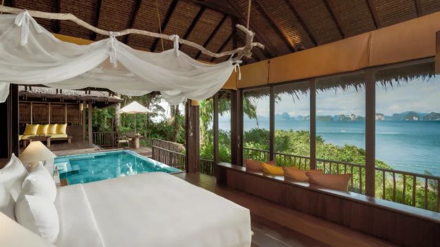 Beachfront Pool Villa