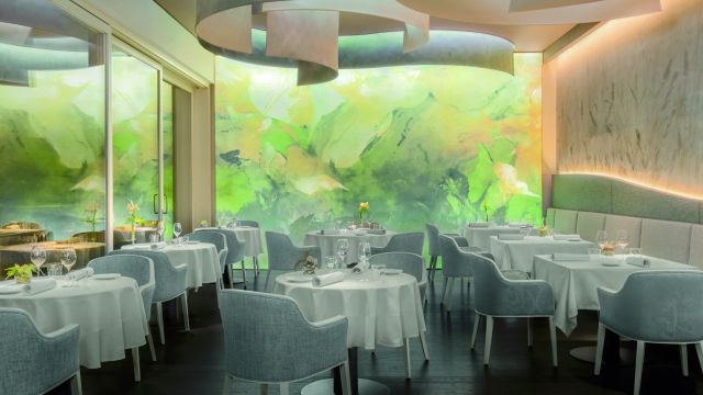 Lefay Resort bedeckte Tische mit schönem Ambiente
