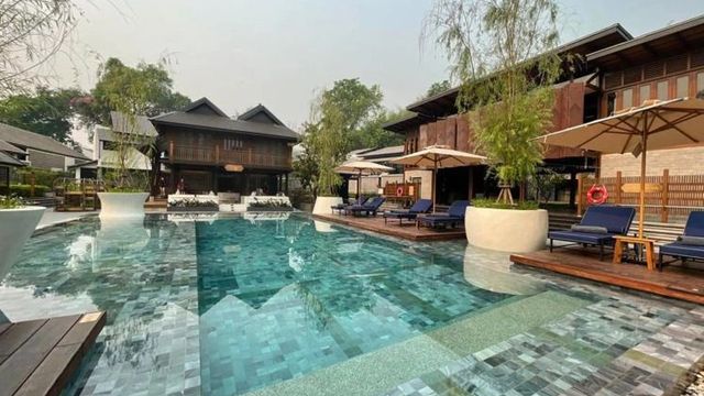 Aleenta Retreat Chiang Mai Poolbereich