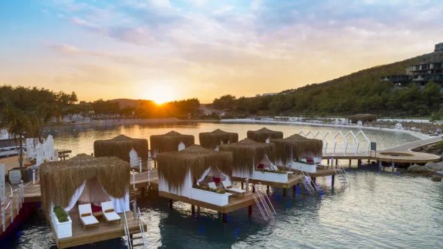 Cabanas direkt am Wasser gelegen