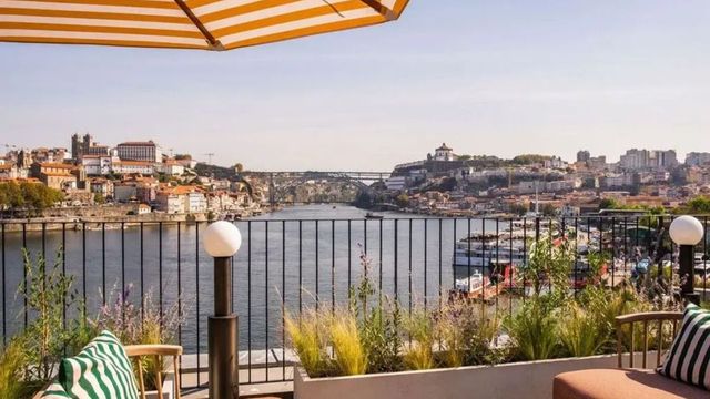 Blick auf Porto von der Terrasse vom The Rebello Hotel & Spa