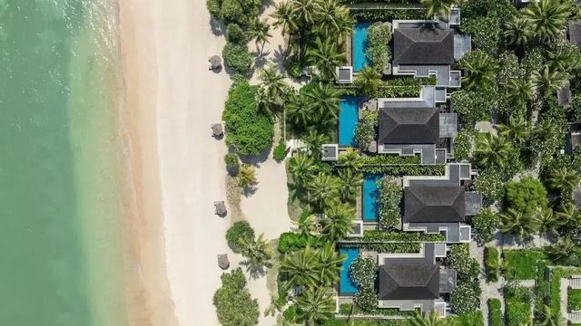 Poolvillen am Strand vom The Sira, A Luxury Collection Resort And Spa