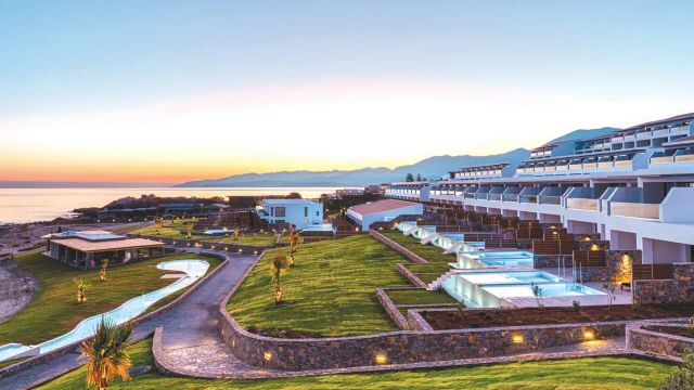 Abaton Island Resort Kreta bei Sonnenuntergang