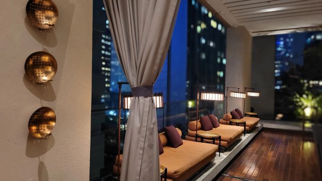 Santai Pool Bar Lounge