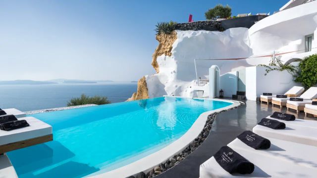 Andronis Luxury Suites Pool