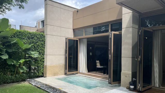 Capella Bangkok Villa Pool