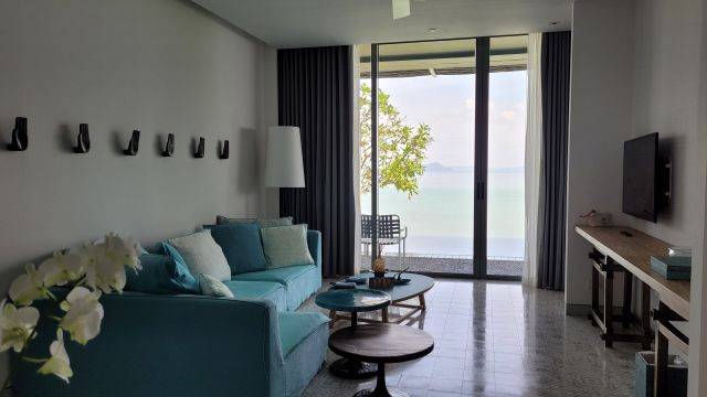 Como point yamu Suite Wohnbereich mit Meerblick