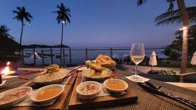 Anantara Lawana Crab Shack