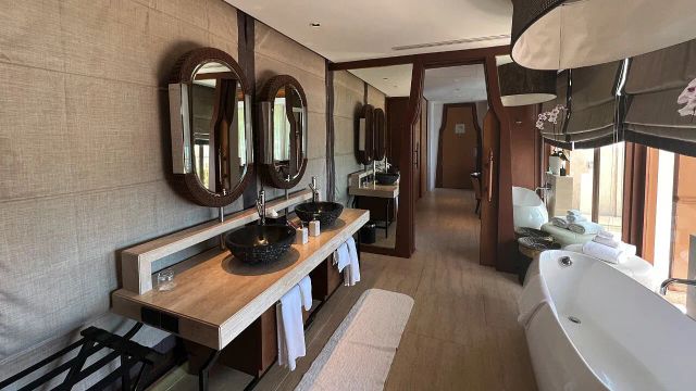 The Ritz-Carlton, Koh Samui Bad