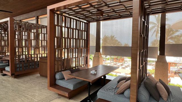 The Ritz-Carlton, Koh Samui Spa Coaches