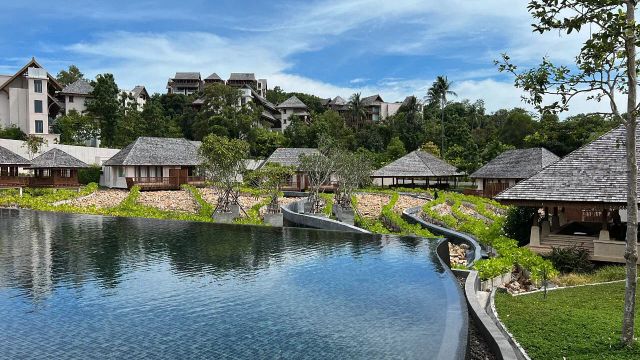 The Ritz-Carlton, Koh Samui Spa Teich