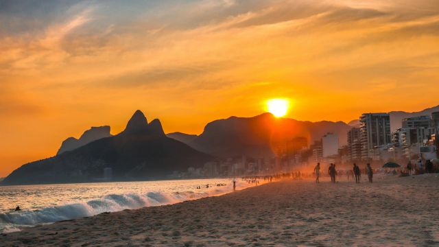 Fasano Meer mit Sonnenuntergang