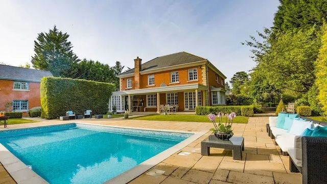 Große Villa mit Pool und Garten im luxuriösen Hotel Gleneagles