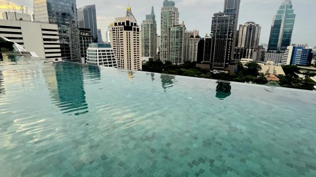 Infinity Pool Park Hyatt Bangkok