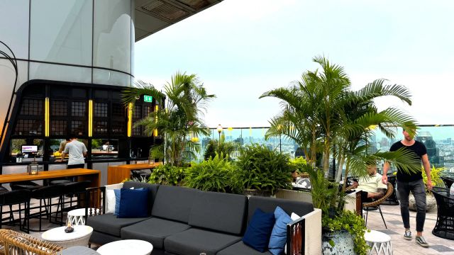 Dachterrasse des Park Hyatt Bangkok