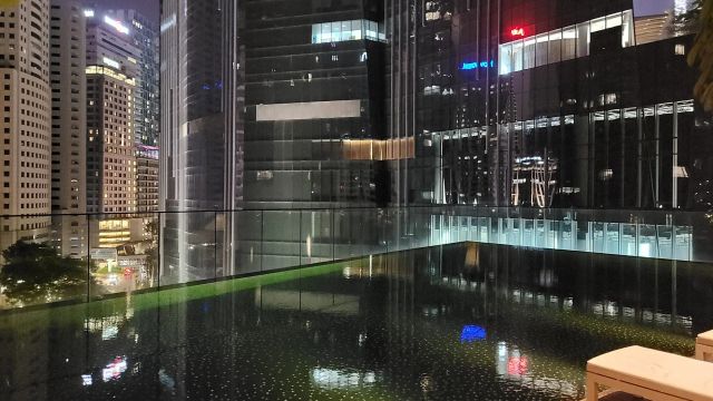 Stadtgebäude bei Nacht the RuMa