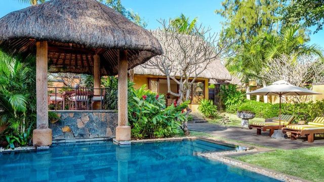 The Oberoi Beach Resort Pool