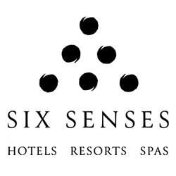 Schwarzes Logo mit stilisierter Schrift und dekorativem Rahmen