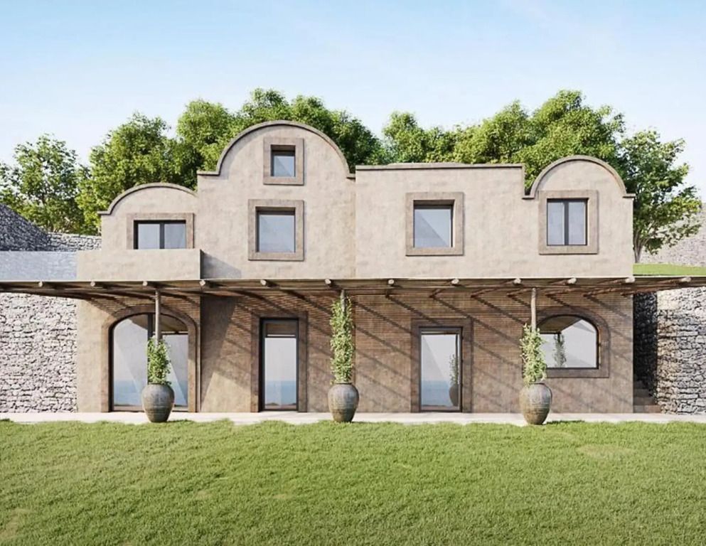 Fassade eines luxuriösen Hotels mit elegantem Design und grüner Umgebung