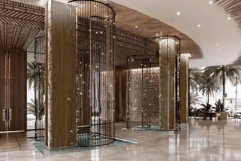 Elegante Hotel-Lobby mit modernen Designelementen aus Holz und Metall